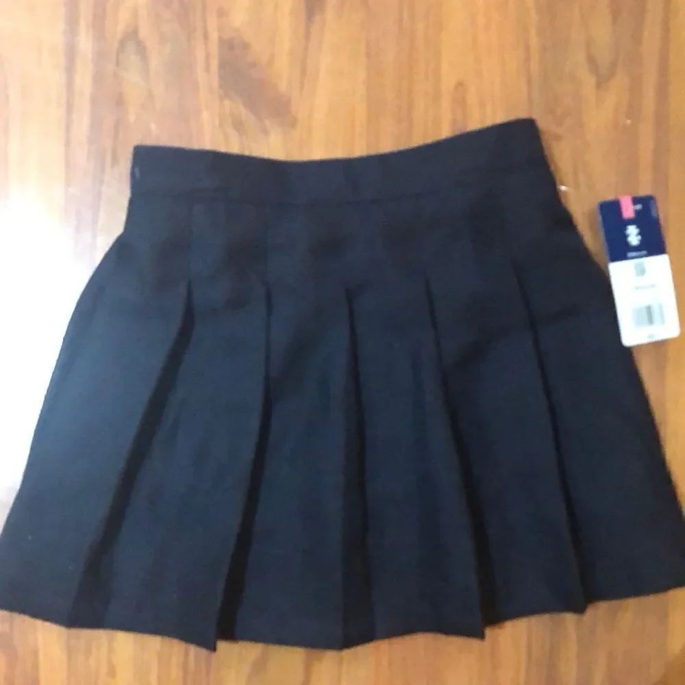 NWT Izod skorts navy size 6 regular school uniform